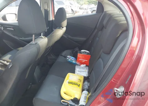 2018 Toyota Yaris Ia из США, поврежденный, VIN 3MYDLBYV9JY315957